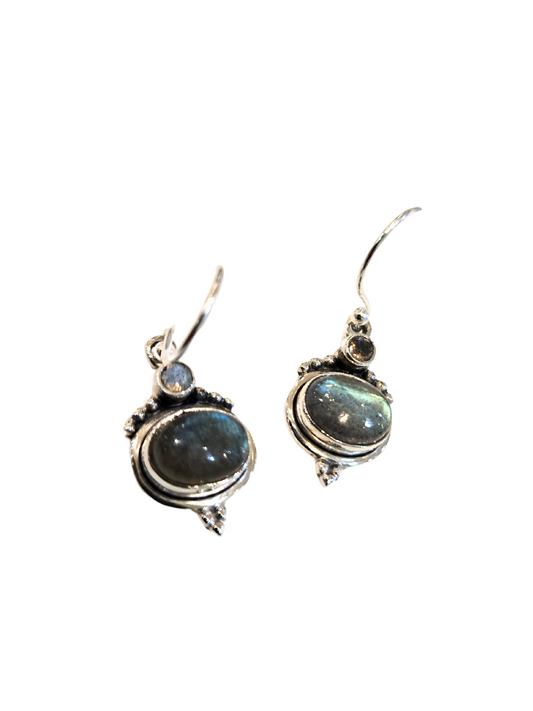 Earring - E28